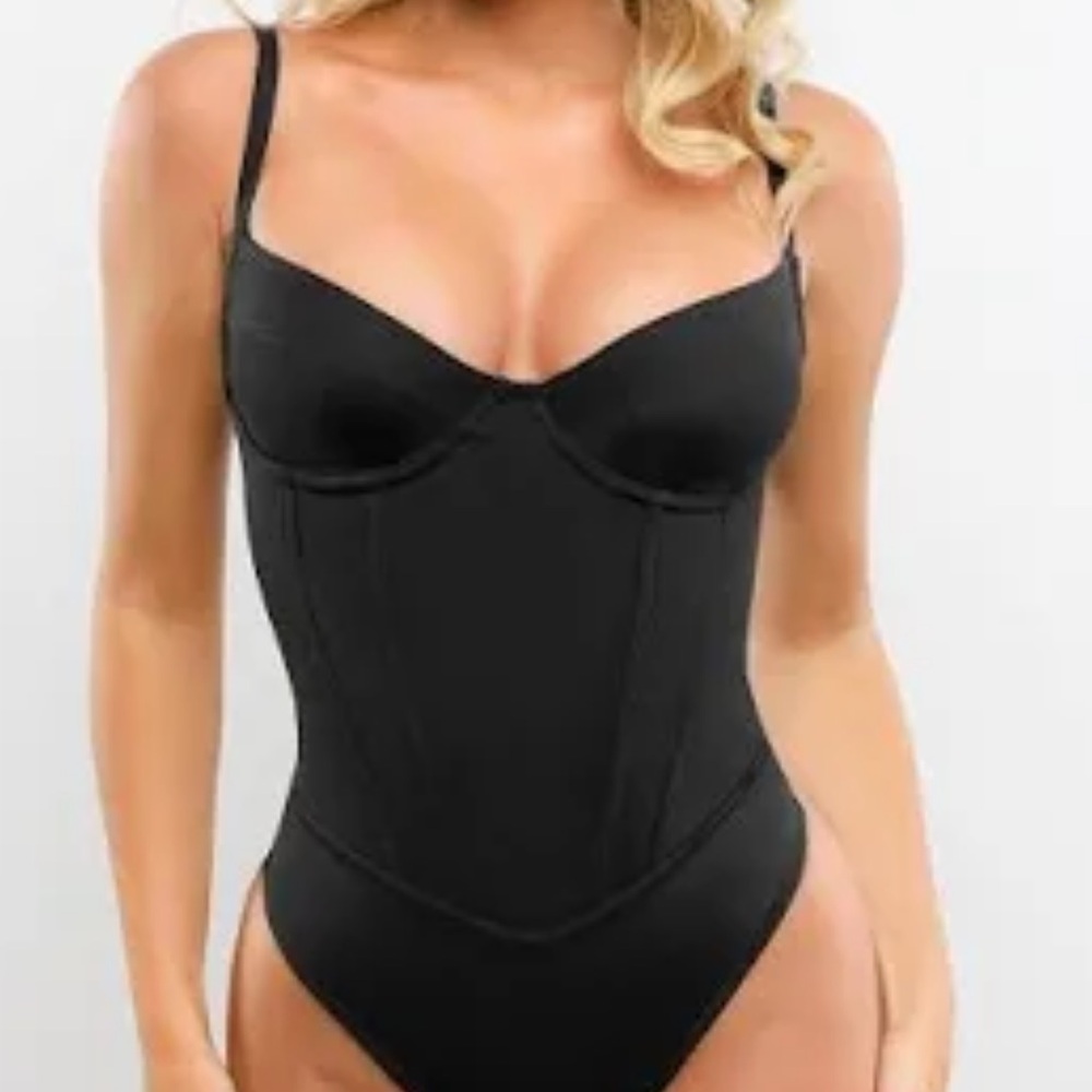 Popilush 1X Sleek Black Bodysuit shapewear